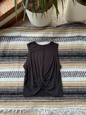 all in motion Black Twist-Front Ribbed Tank